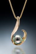 Spirit of a Wave Tahitian Black Pearl Pendant in 18k gold